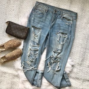 AE Boyfriend Destroyed Jeans